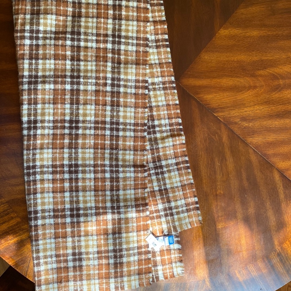 Scarf - NEW WITH TAGS